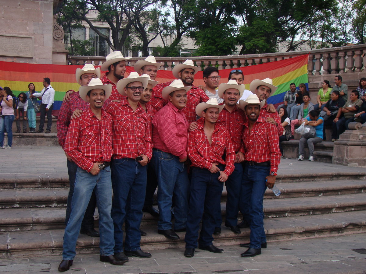 La cultura vaquera es muy importante en Aguascalientes incluyendo en la anual Marcha de Orgullo