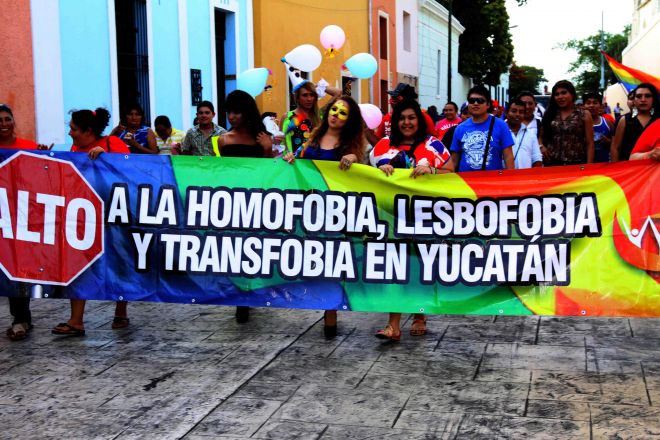 Marcha LGBT en Merida