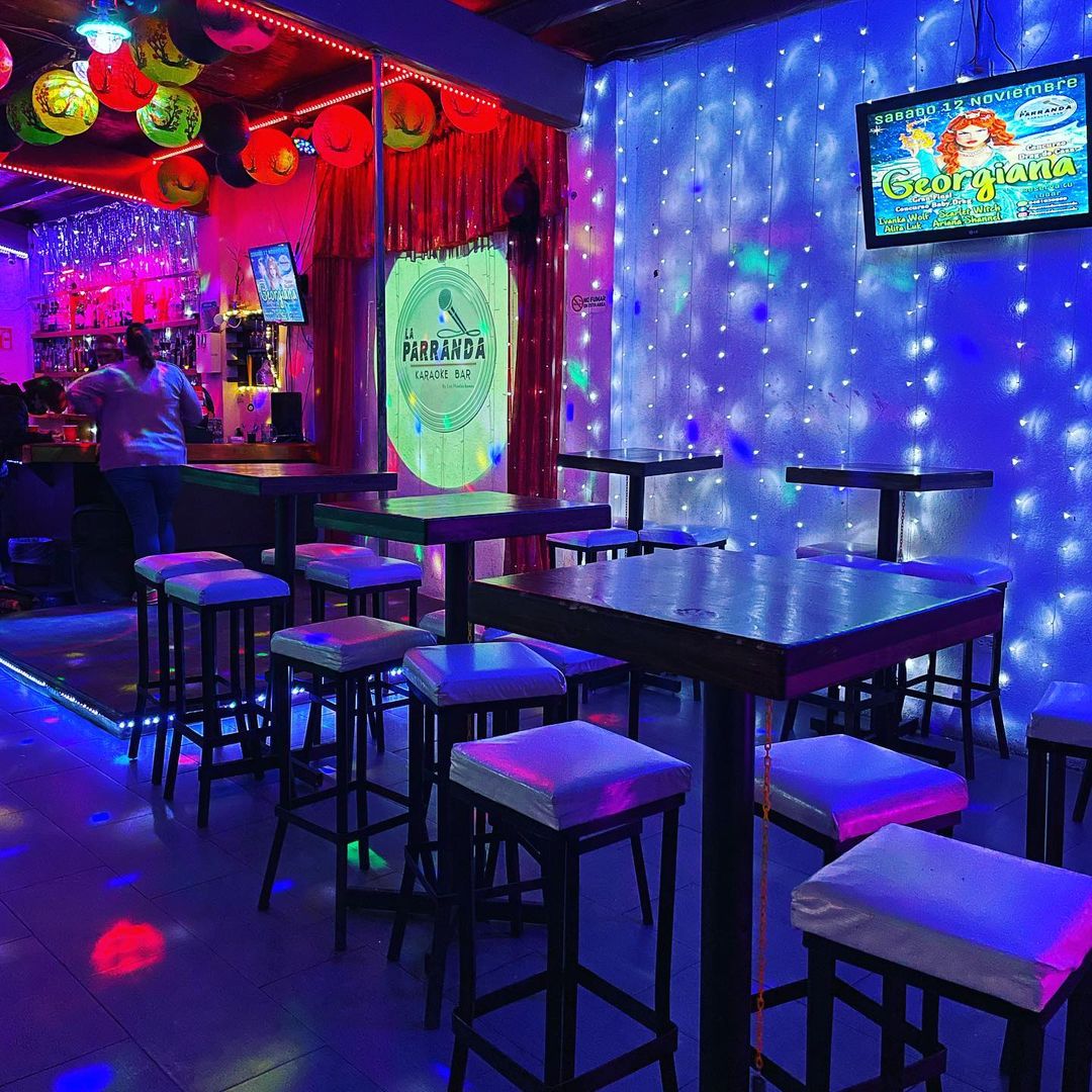 La Parranda Karaoke Bar - Ensenada, Baja California, Mexico