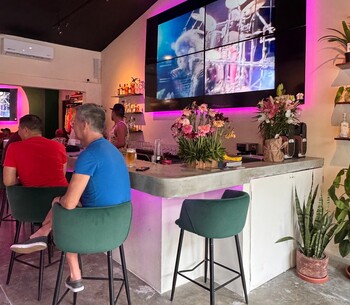 Cheeky Lounge