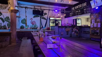 Hunter Bar